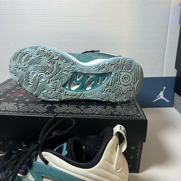 Nike KD 15
Photon Dust Teal - Picture 11 of 11